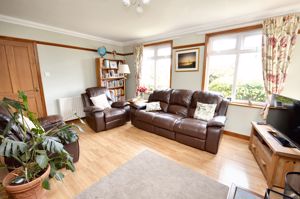 Lounge- click for photo gallery